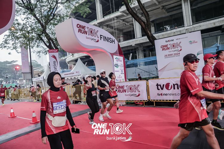 Race photo from ONE RUN 10 K