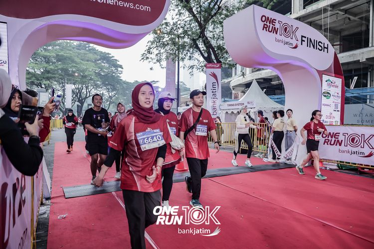 Race photo from ONE RUN 10 K