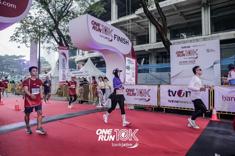 Race photo from ONE RUN 10 K