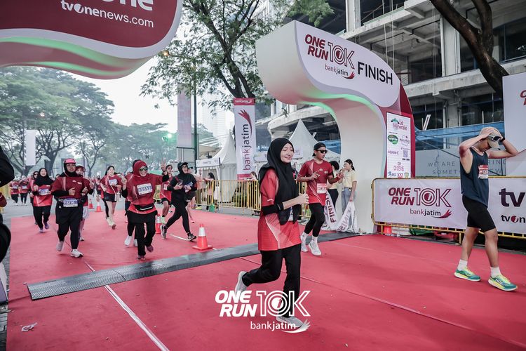 Race photo from ONE RUN 10 K