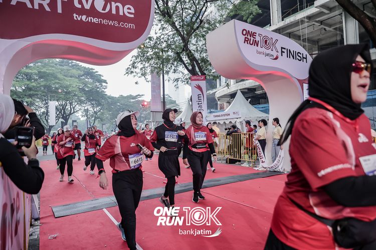 Race photo from ONE RUN 10 K
