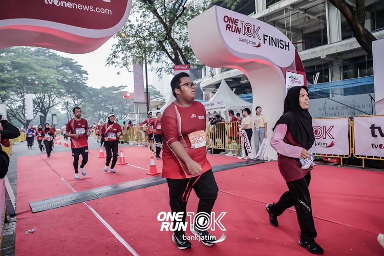 Race photo from ONE RUN 10 K