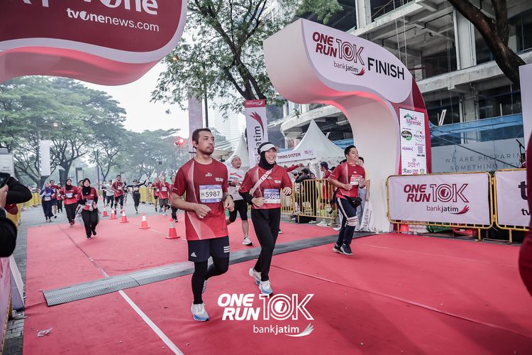 Race photo from ONE RUN 10 K