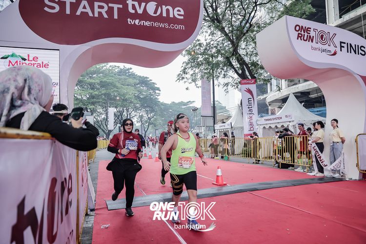 Race photo from ONE RUN 10 K