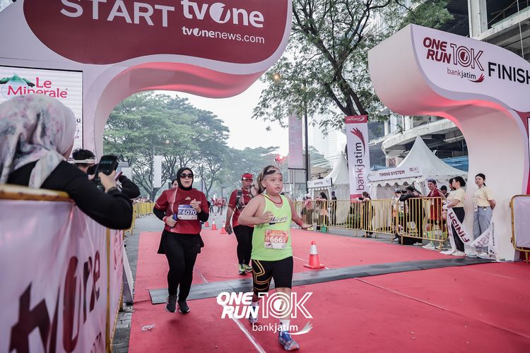 Race photo from ONE RUN 10 K