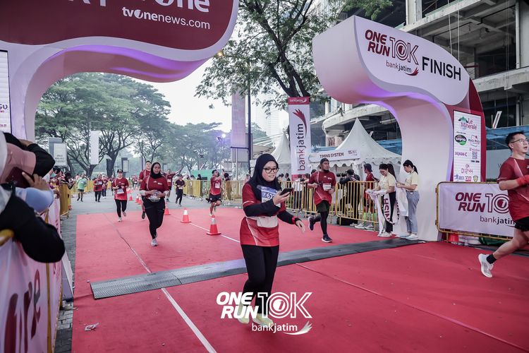 Race photo from ONE RUN 10 K