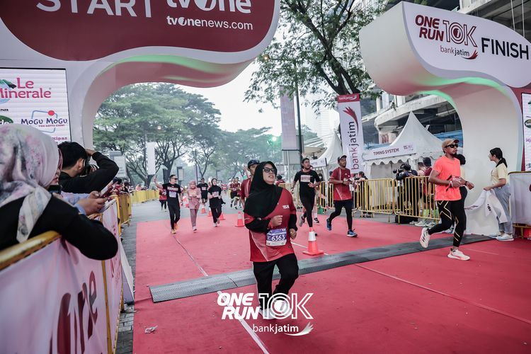 Race photo from ONE RUN 10 K