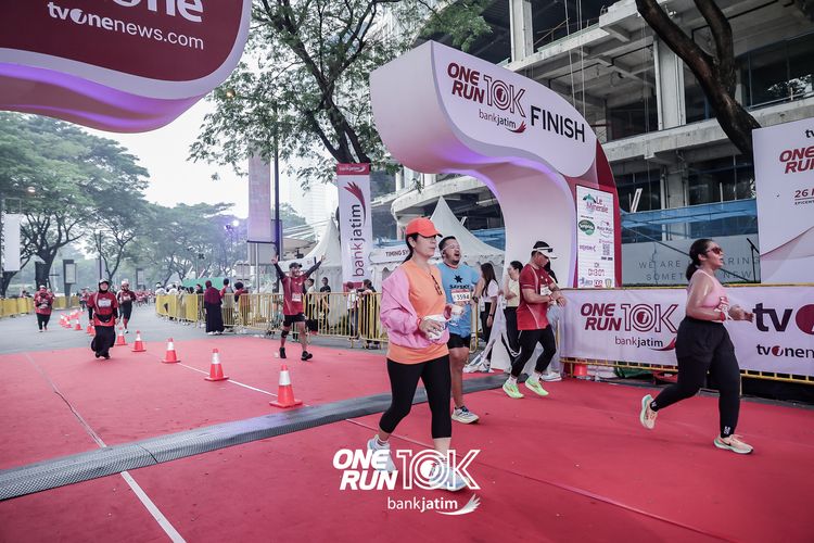 Race photo from ONE RUN 10 K