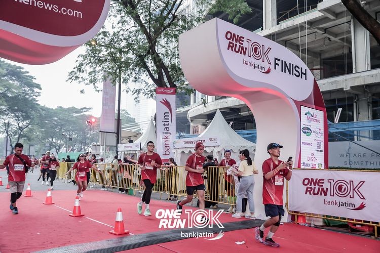 Race photo from ONE RUN 10 K