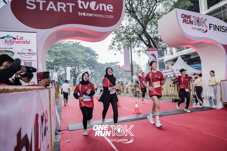 Race photo from ONE RUN 10 K