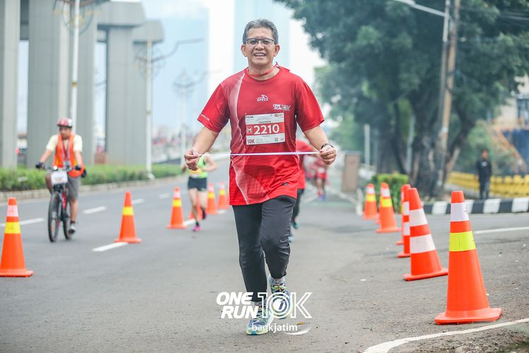 Race photo from ONE RUN 10 K