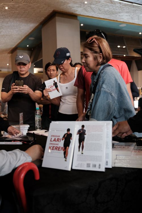 Race photo from Soft Launching Buku "Enggak Lari, Enggak Keren" & IdeaRun