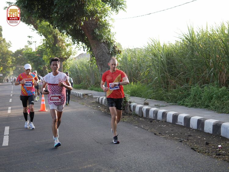 Race photo from Kediri Half Marathon 2024