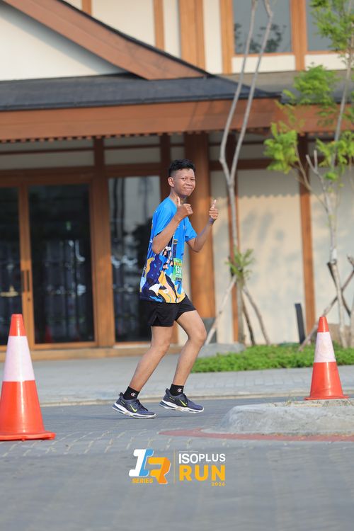 Race photo from ISOPlus Run 2024 Jakarta