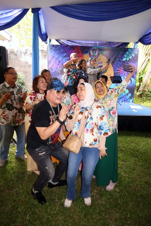 Race photo from Class of 84, 40 Years Togetherness