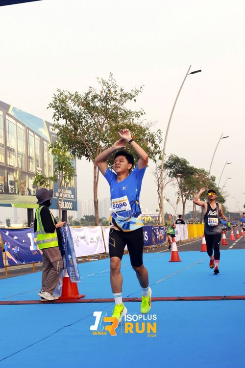 Race photo from ISOPlus Run 2024 Jakarta