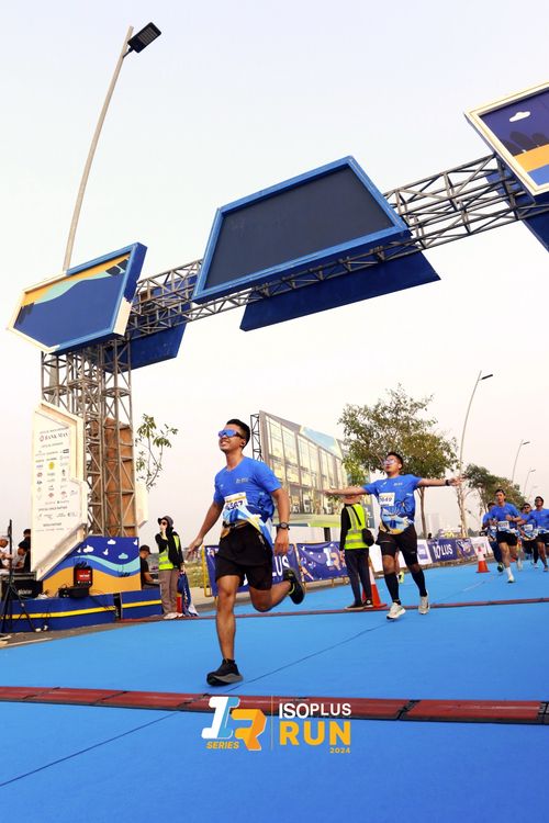 Race photo from ISOPlus Run 2024 Jakarta