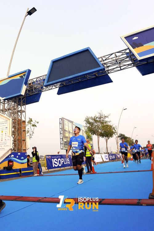 Race photo from ISOPlus Run 2024 Jakarta