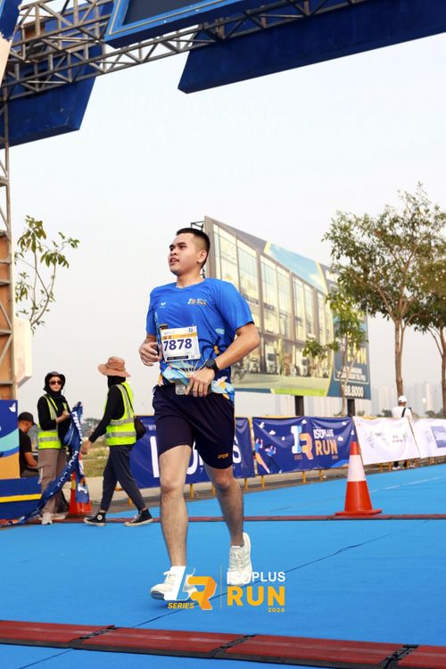 Race photo from ISOPlus Run 2024 Jakarta