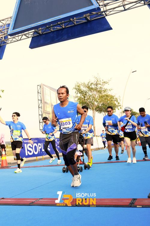 Race photo from ISOPlus Run 2024 Jakarta