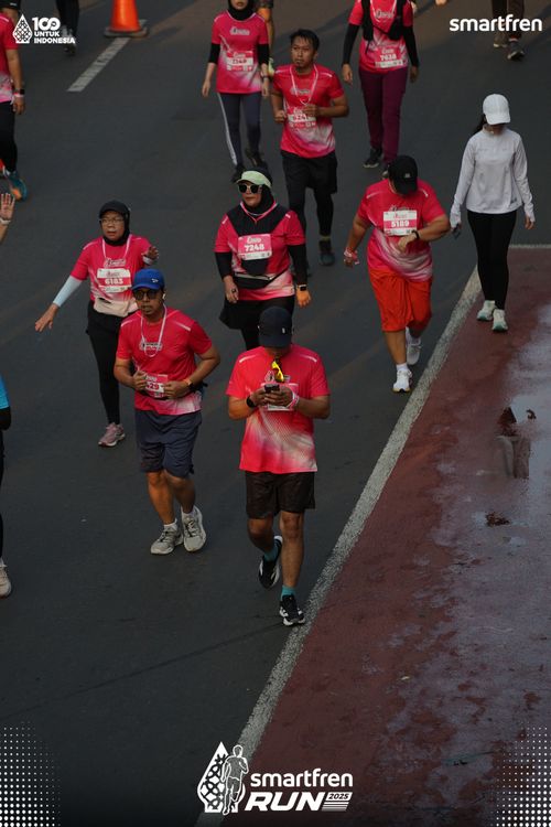 Race photo from Smartfren Run 2025 