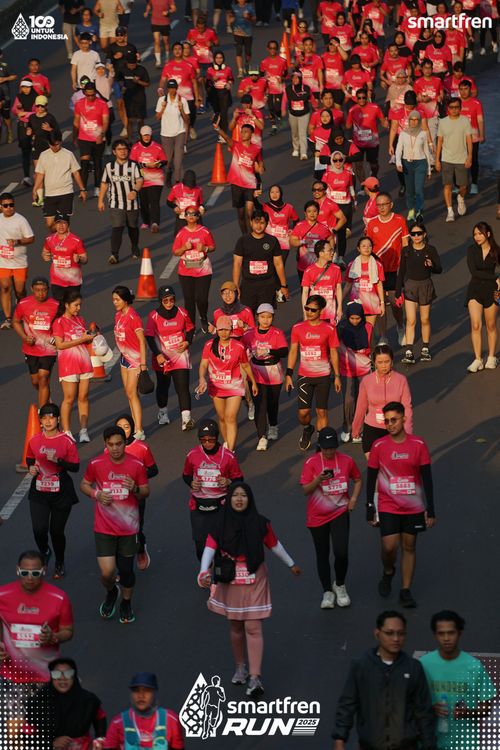 Race photo from Smartfren Run 2025 