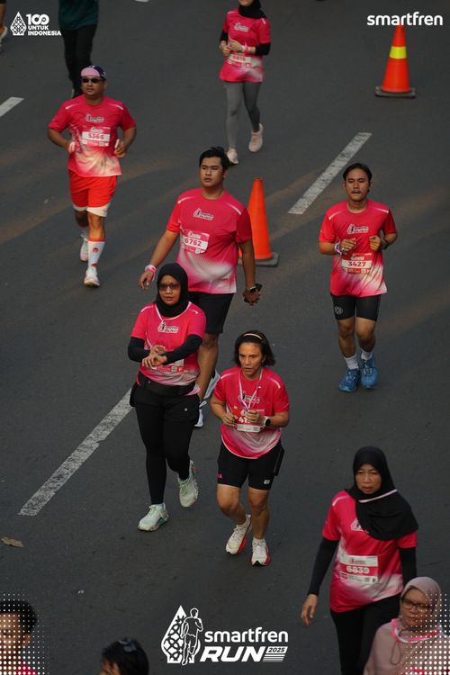 Race photo from Smartfren Run 2025 