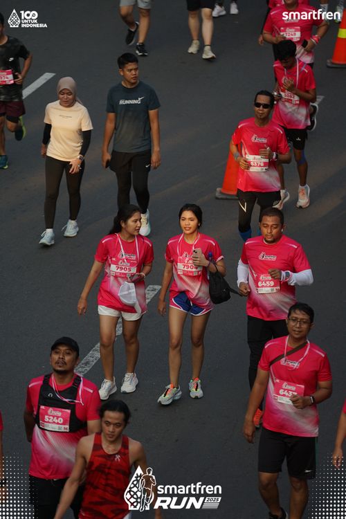 Race photo from Smartfren Run 2025 