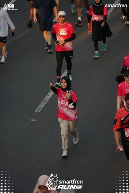 Race photo from Smartfren Run 2025 