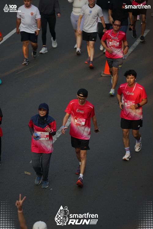 Race photo from Smartfren Run 2025 