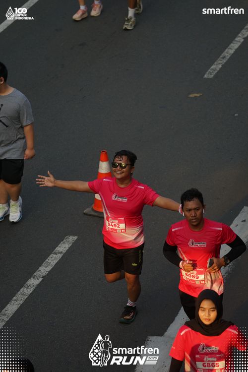 Race photo from Smartfren Run 2025 