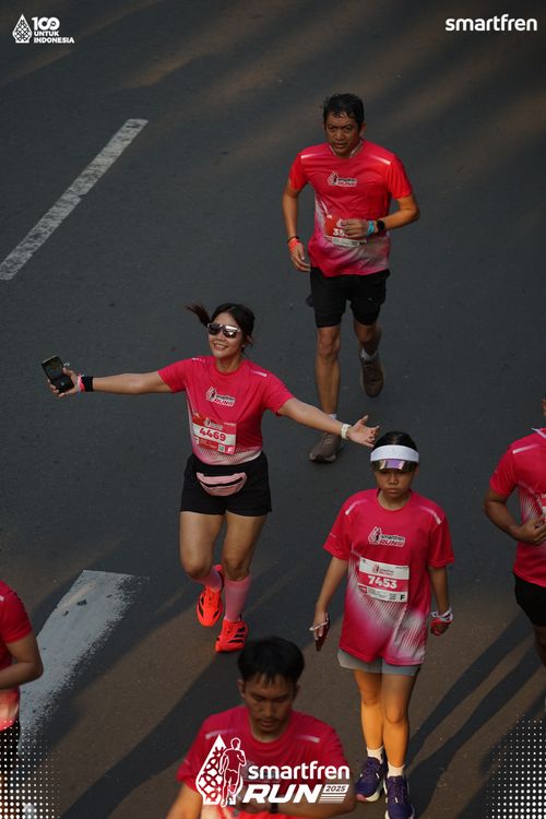 Race photo from Smartfren Run 2025 