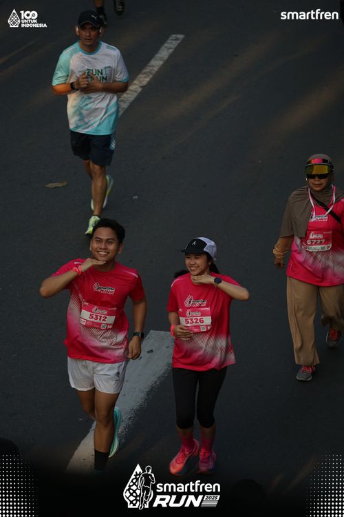 Race photo from Smartfren Run 2025 