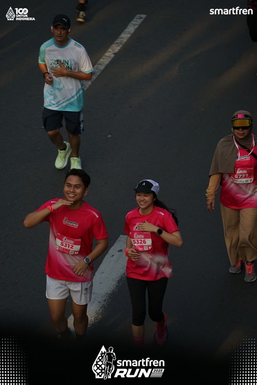 Race photo from Smartfren Run 2025 