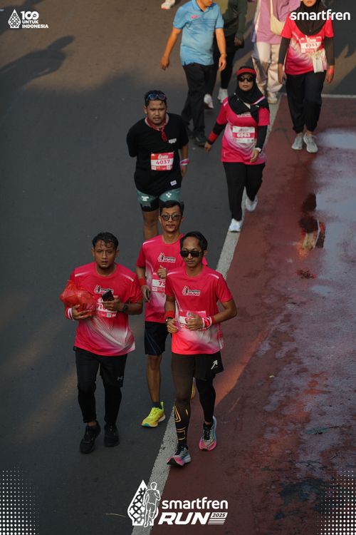 Race photo from Smartfren Run 2025 