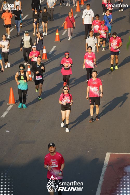 Race photo from Smartfren Run 2025 