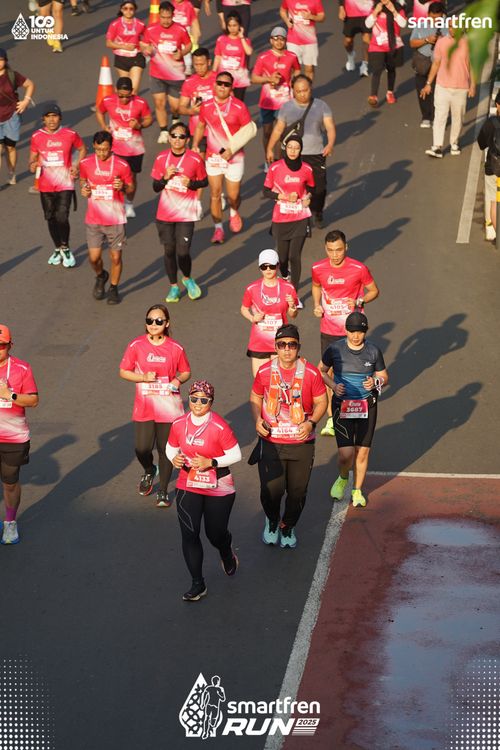 Race photo from Smartfren Run 2025 