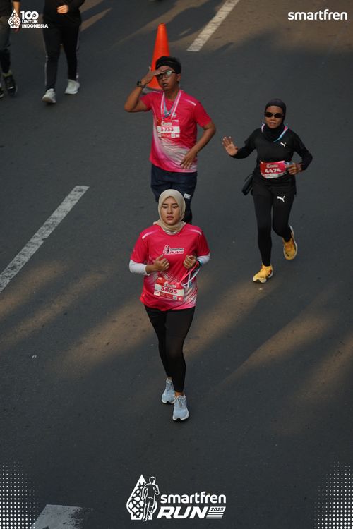 Race photo from Smartfren Run 2025 