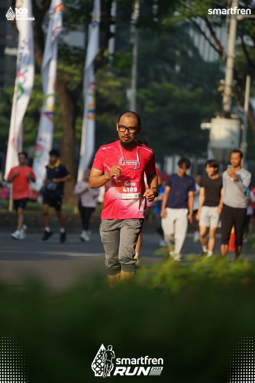Race photo from Smartfren Run 2025 