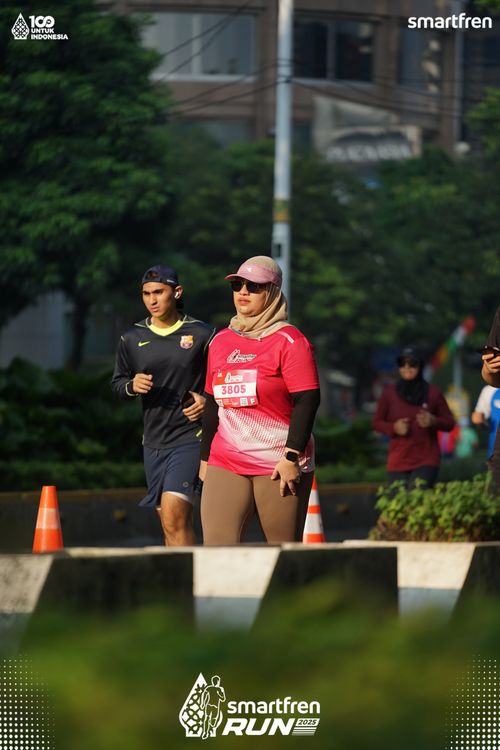 Race photo from Smartfren Run 2025 