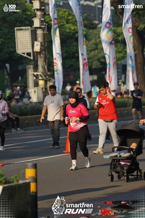 Race photo from Smartfren Run 2025 