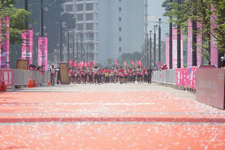 Race photo from Smartfren Run 2025 