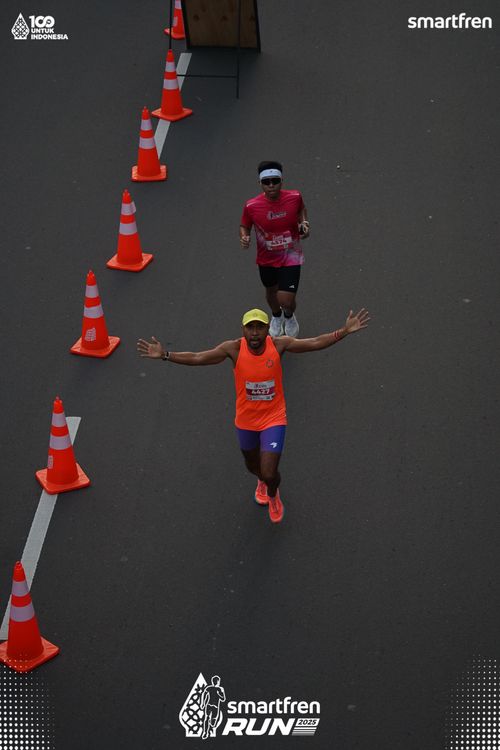 Race photo from Smartfren Run 2025 