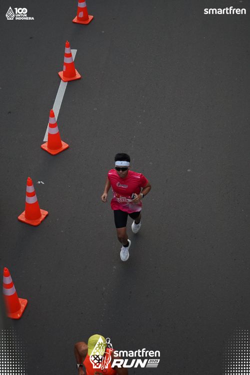 Race photo from Smartfren Run 2025 