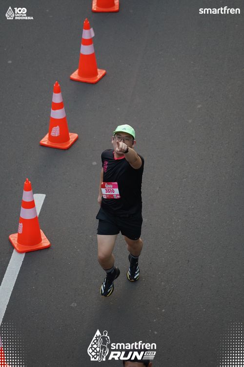 Race photo from Smartfren Run 2025 