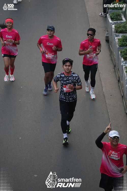 Race photo from Smartfren Run 2025 