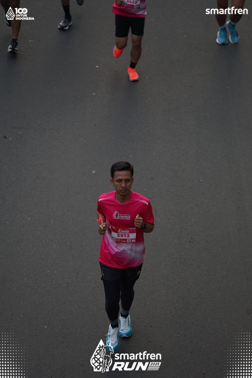 Race photo from Smartfren Run 2025 