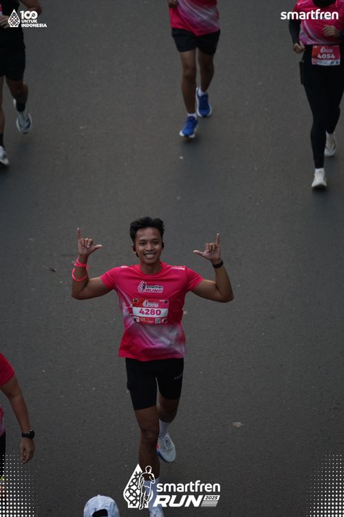 Race photo from Smartfren Run 2025 