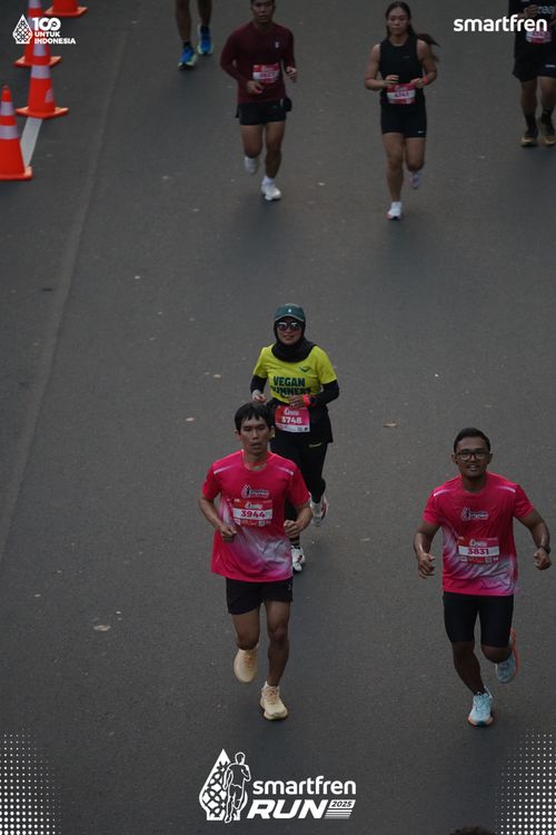 Race photo from Smartfren Run 2025 