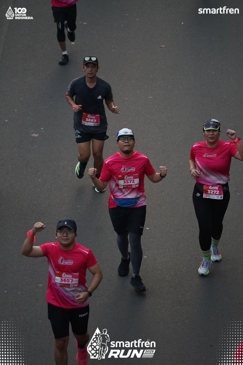 Race photo from Smartfren Run 2025 
